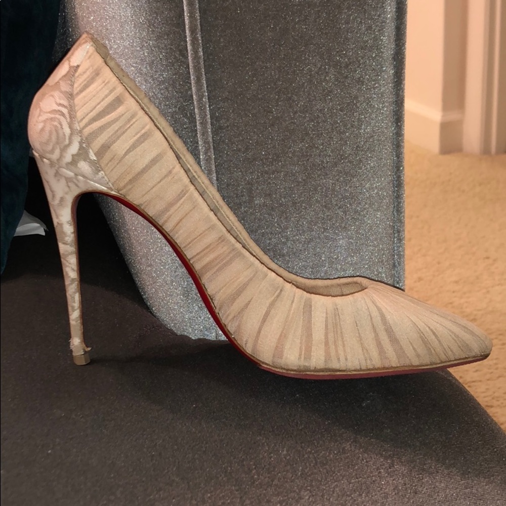 Christian Louboutin Nude Pigalle